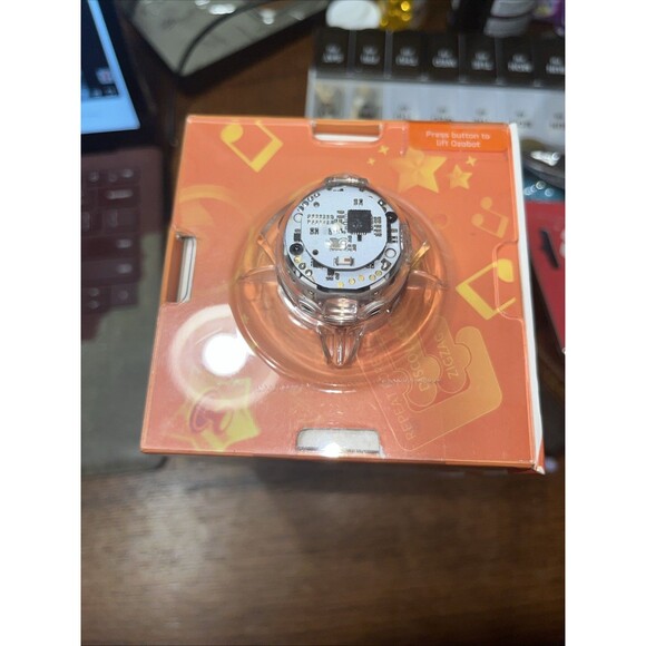 Ozobot Ozobot Evo Starter Kit Model 040101 Moving Robot Bluetooth Appears Unused - Picture 4 of 5